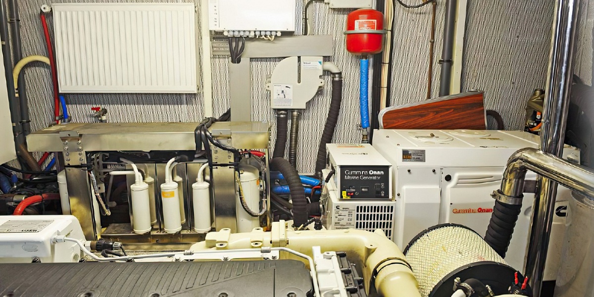 Продается моторная яхта Van Der Heijden Superior